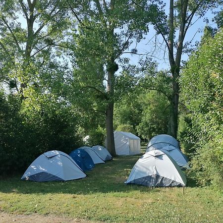 מלון Terres De France - Moncontour Active Park מראה חיצוני תמונה