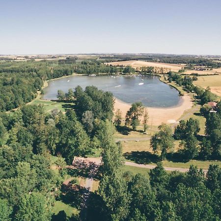 מלון Terres De France - Moncontour Active Park מראה חיצוני תמונה